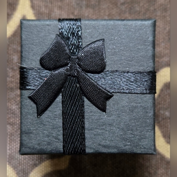 NWOT | Vintage | Onyx Stone Silver Plated Women's Statement Ring | Size: 6.75 - Picture 9 of 9